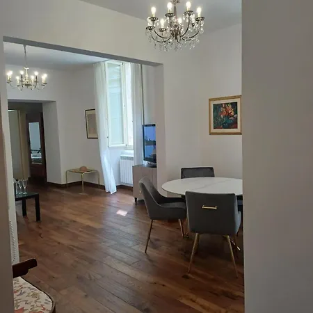 Palazzo Alferi- Affitti Brevi Italia Apartament LʼAquila