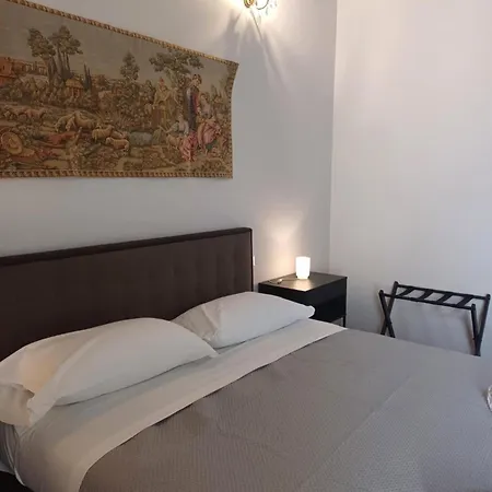 Apartment Palazzo Alferi- Affitti Brevi Italia L'Aquila