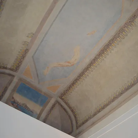 Apartment Palazzo Alferi- Affitti Brevi Italia L'Aquila