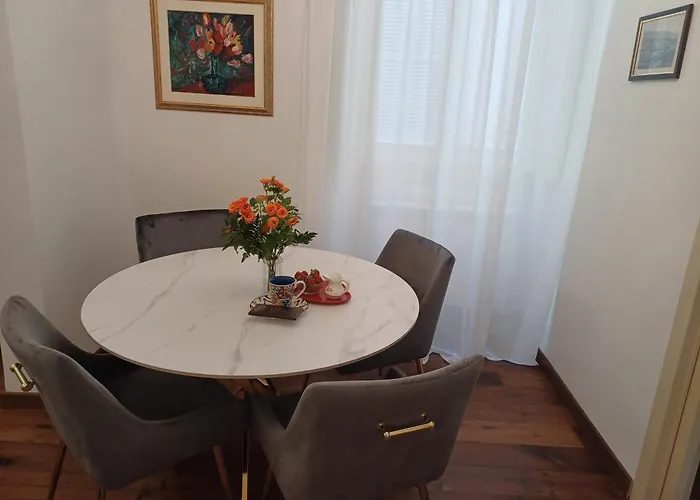 Apartment Palazzo Alferi- Affitti Brevi Italia LʼAquila