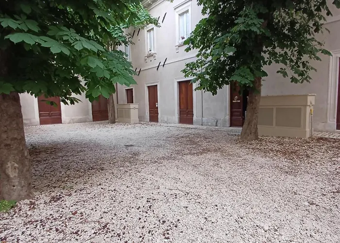 Palazzo Alferi- Affitti Brevi Italia Appartement LʼAquila
